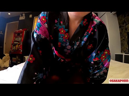 ❤️ Keçika ciwan a cosplay ji seksê hez dike ku bi orgazmê bi şûjinek di hespêk û blowjob de. Keçika Asyayî ya bi pisîka porî û bi cil û bergên kevneşopî yên Japonî di vîdyoya amator de ku masturbasyona bi pêlîstokên qijikê nîşan dide. Sakura 3 OSAKAPORN. Vîdyoyê qijk  li ku.eggporncomics.ru ️❤